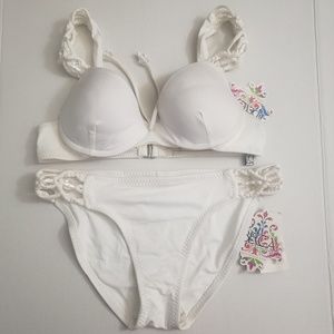 Becca 2pc bikini